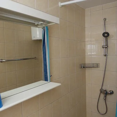 Apartament Lena *