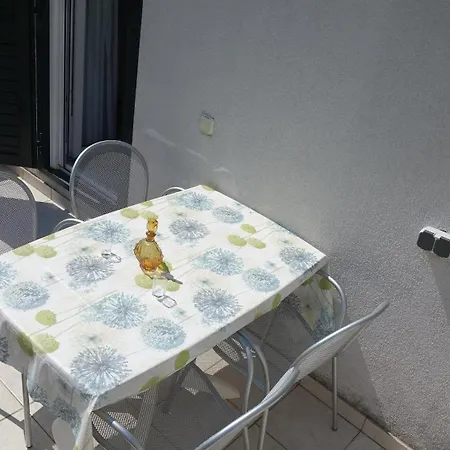 Lena Διαμέρισμα *