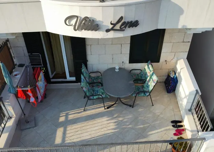 Lena * Podgora (Split-Dalmatia)